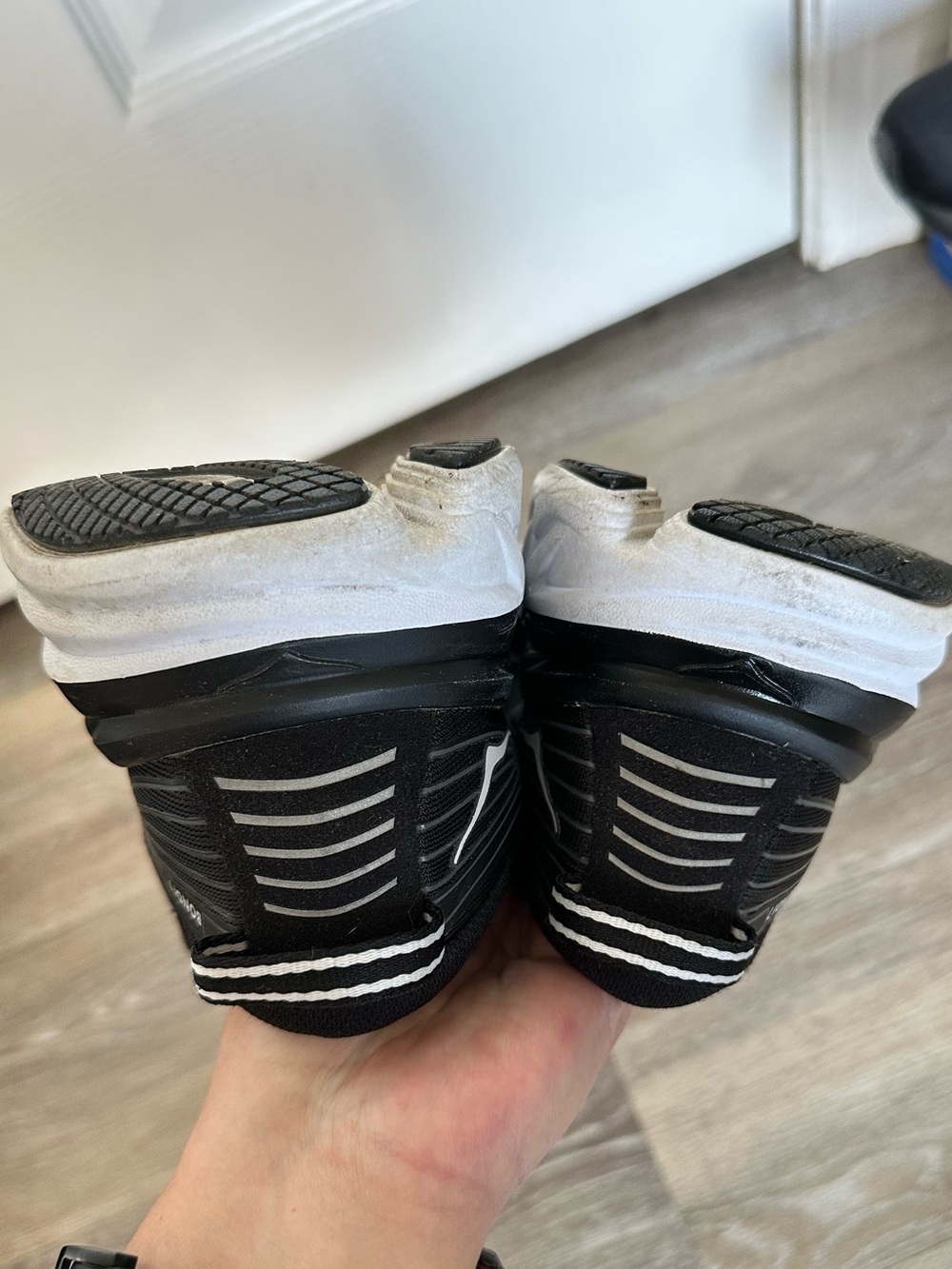 Hoka Bondi 7 Black White womens Running Shoes sneakers 6.5 walking one one - Picture 12 of 14